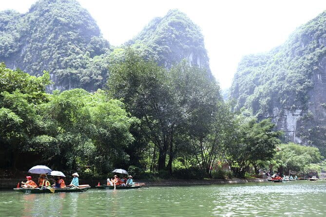 PRIVATE TOUR Ninh Binh One Day - Hoa lu- Tam Coc - Mua Cave - Hanoi pickup to Ninh Binh drive: AC comfort and a quick reset