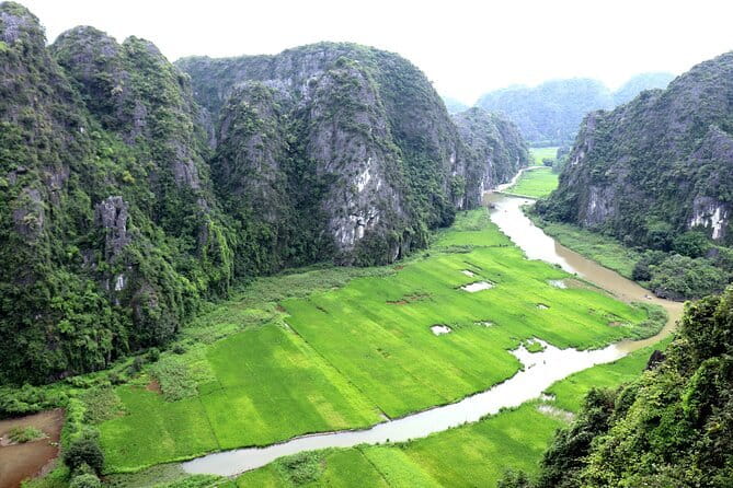 PRIVATE TOUR Ninh Binh One Day - Hoa lu- Tam Coc - Mua Cave - Hoa Lu Ancient Capital (968–1010): feudal Vietnam in one focused stop