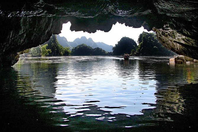 [Private] Trang An Boat Ride and Hoa Lu Temples - Day tour - Key things to know before you go