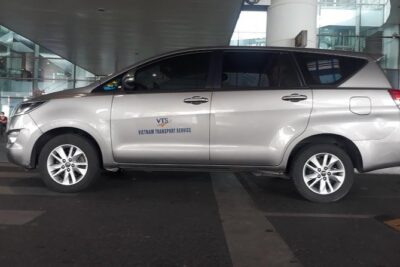 Private Transfer Between Hanoi Airport (han) And Hanoi City Center - The 45-minute ride into Hanoi: comfort and control