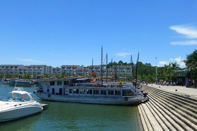 Private transfer between Hanoi and Halong - Private Hanoi to Halong Bay: what you’re really buying