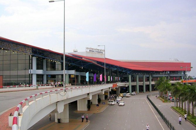 Private transfer Noi Bai Airport (HAN) - Hanoi City Center - A simple way to get from Hanoi to Noi Bai without stress