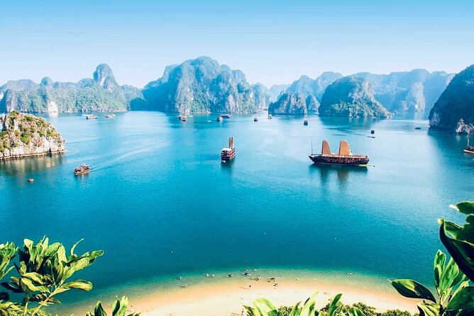 Private Transfer One Way From HANOI > HALONG - 8:00–8:30 Pickup in Hanoi: Old Quarter Convenience