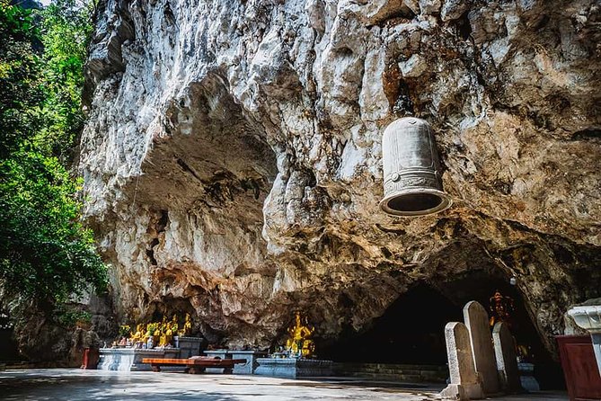 Private Transfers Hanoi <=> Sapa 1 Way (Hotel pick-up/Drop-off) - Safety and Comfort: What to Watch on This Mountain Road