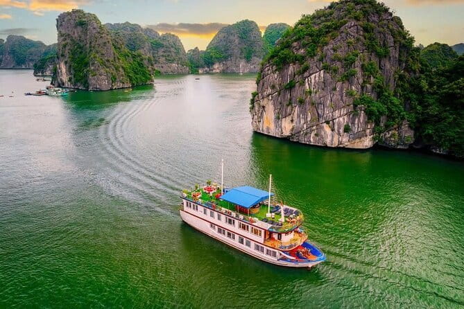 Pu Luong 2 Days Trekking & Village Experience with local Family - Guides, Group Size, and Why Small Feels Better Here