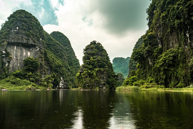 Pu Luong Ninh Binh Lan Ha bay 6days - Kho Muong Village and Bat Cave: A Day With Real Payoff