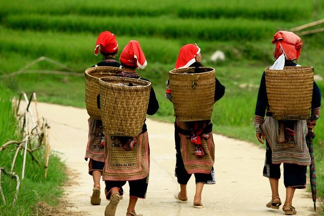 Red Dao village trek and Herbal bath - Lunch and timing: how the 6 hours tends to feel