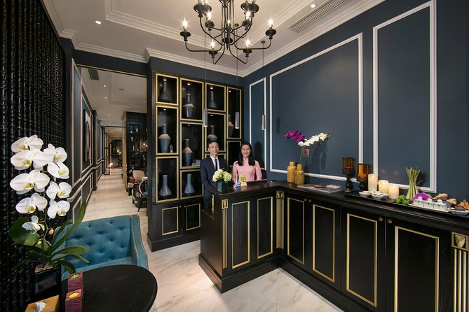 Relaxing Package In 150 Minutes At Mf Boutique Spa - Facial Refresh (30 minutes): Korean Cosmetics and a Mask Finish