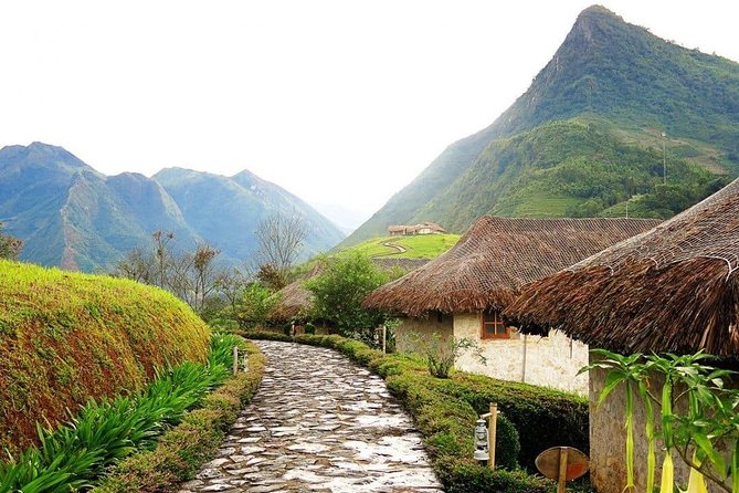Round - Trip Hanoi - Sapa - Hanoi Private Vehicle Charter - Value and Price: $220 for Up to 3 (and What That Means)