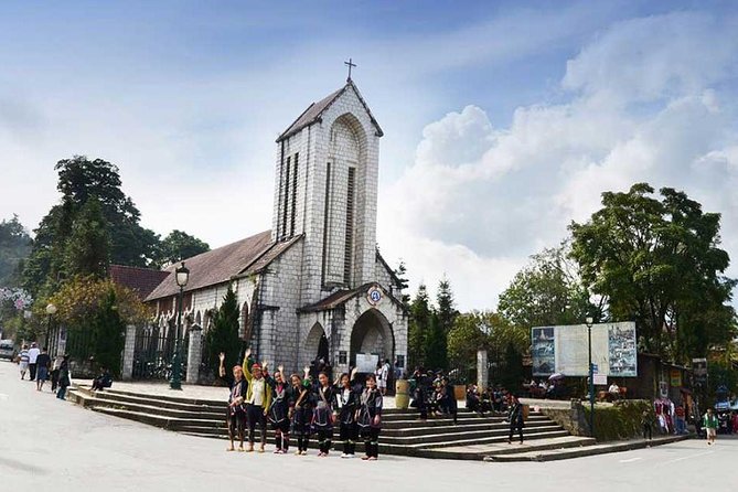 Sa Pa 2-Day Moderate Trek and Homestay Limousine Tour from Hanoi - Who should book this Sa Pa 2-day moderate trek