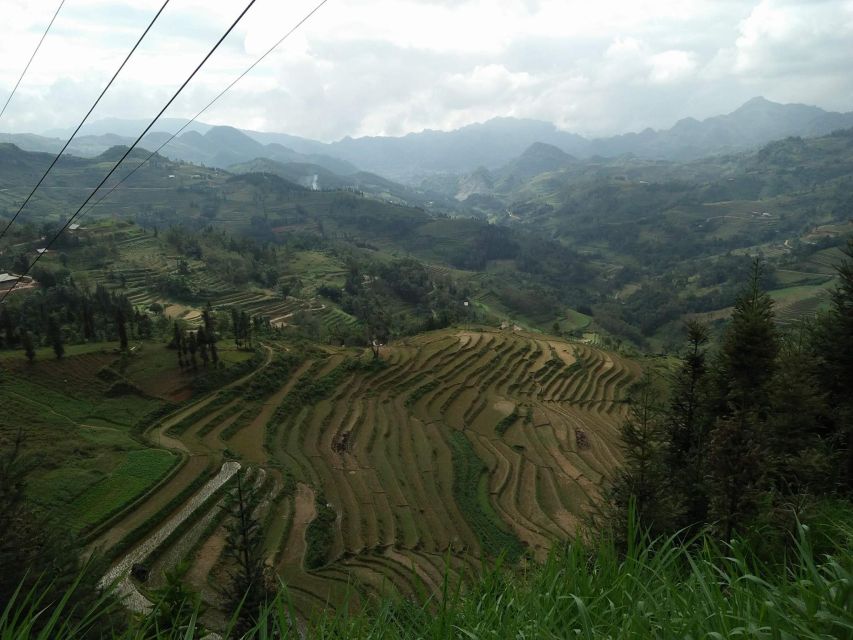 Sa Pa: 2-Day Trekking Trip with Ethnic Minority Homestay - Food on the trail: two lunches, a hosted dinner, and real breakfast