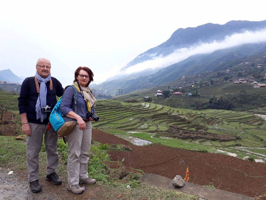 Sa Pa: 6-Hours Muong Hoa Valley Trek with Local Ethnic guide - Entering Sapa’s trail world: from town roads to Muong Hoa Valley