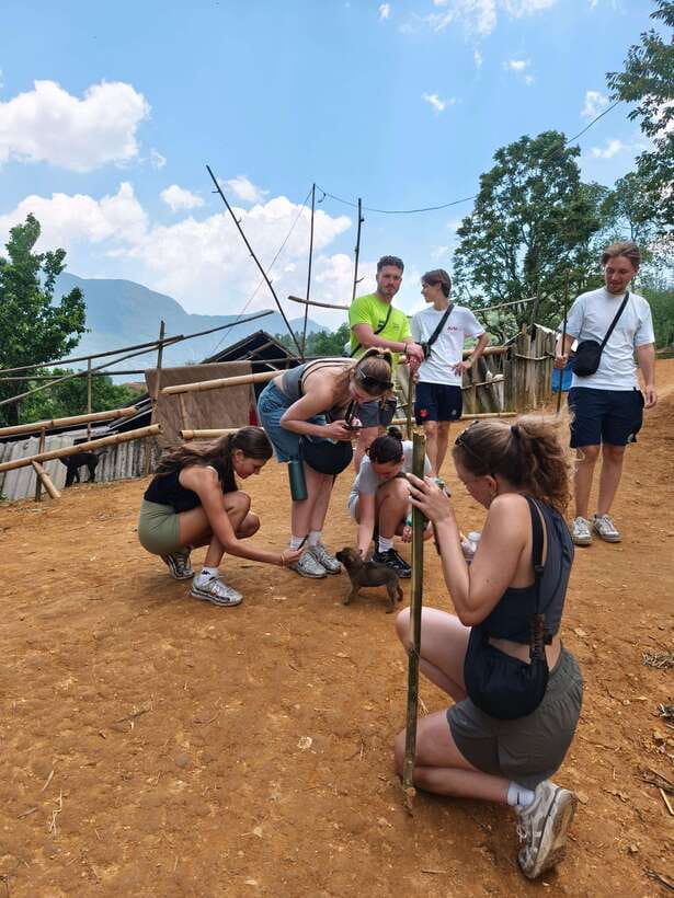 SAPA: 2 DAYS Walking & 1 night at Homestay with LOCAL GUIDE - Homestay reality check: what it means to stay in Giang Ta Chai Mong
