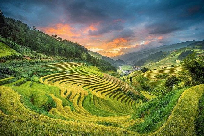 Sapa 3 Days 2 Nights Bac Ha Market From Ha Noi - Bac Ha Market on Sundays: the main reason this trip clicks