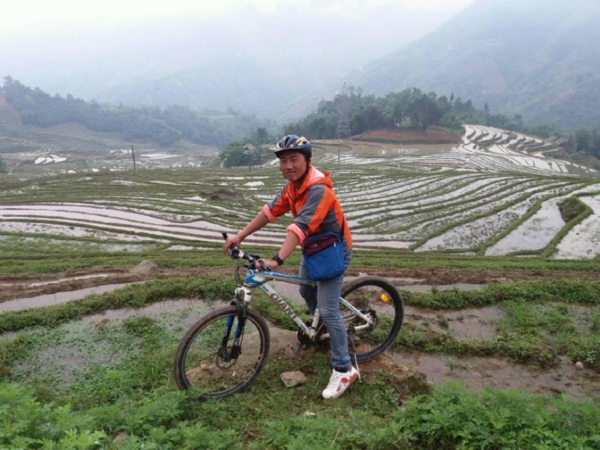 Sapa Bike Tour to Muong Hoa Valley and Local Life Experience - Lao Chai village: learning rice planting and daily weaving routines