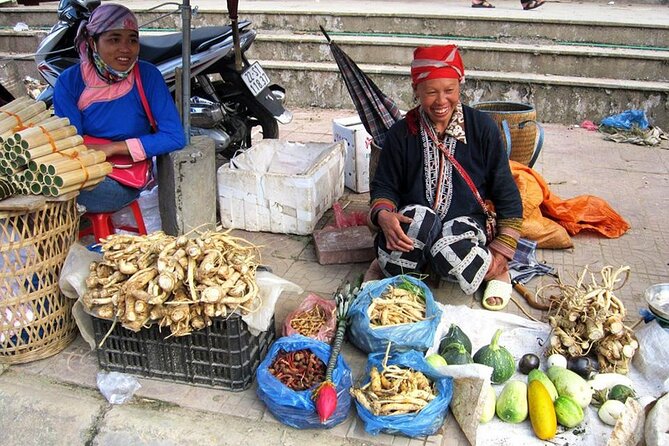 Sapa Food Tour – Taste the Authentic Flavors of the Highlands! - The first stop experience: getting oriented before you eat