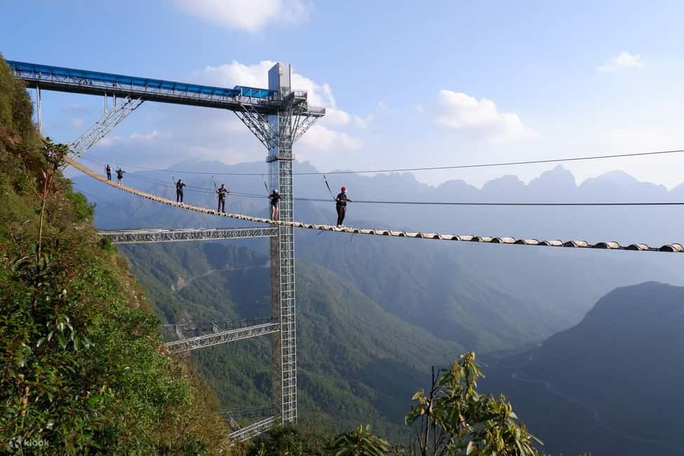 Sapa: Glass Bridge and Silver Waterfall Small Group Tour - Walking the highest Northwest Vietnam glass bridge at O Quy Ho Pass