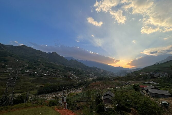 Sapa Half-Day Motorbike Tour: Villages & Rice Fields - What your easy rider actually gives you
