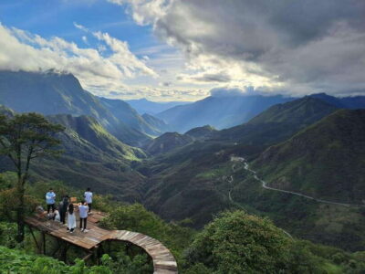 Sapa: Love Silver Waterfall, LonelyTree in Heaven-Rice Field - Morning Pickup to O Quy Ho: Why the Order Matters