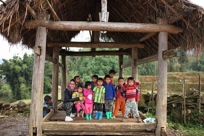 Sapa Private Trekking Through Rice Terraced Fields - 1Day - Lao Chai: meeting Black Hmong life in the middle of the trek