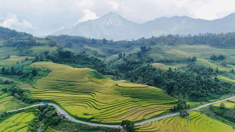 Sapa: Ta Phin Village Trek with Lunch and Bathing Experience - The day’s route: from Hoàng Văn Thụ to Ta Phin Cave