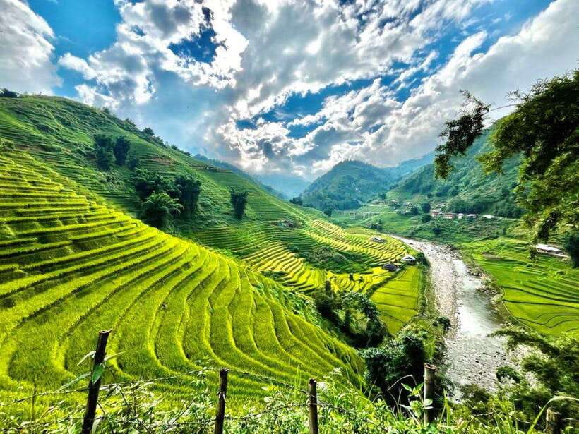 Sapa Trekking Bargains With Local Guide - Lunch at a Hmong family restaurant: where the day slows down