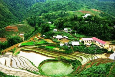 Sapa Trekking Tours - 2 Days 1 Night Stay At Homestay - Day 1 to Cat Cat Village: 5km Walking, Mountain Views, and Easy Culture Stops