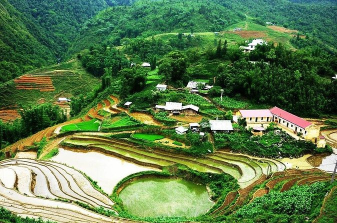 Sapa Trekking Tours - 2 Days 1 Night Stay At Homestay - Pace, Safety, and Footwear: When the Trail Gets Slippery