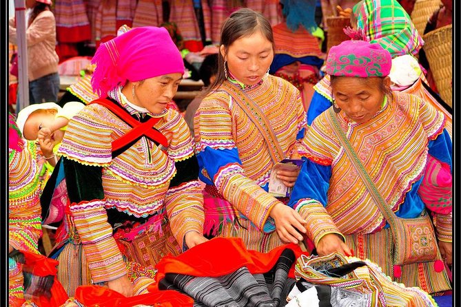 Sapa trekking - Unique Route - 2D1N - Meals Included: Getting Fed without Worrying Every Meal
