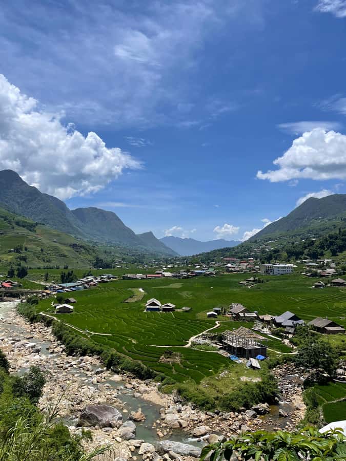 Sapa: Y Linh Ho - Lao Chai, and Ta Van Trekking Day Tour - Ta Van Village and the Giay Minority: Architecture, Culture, and a Short Break