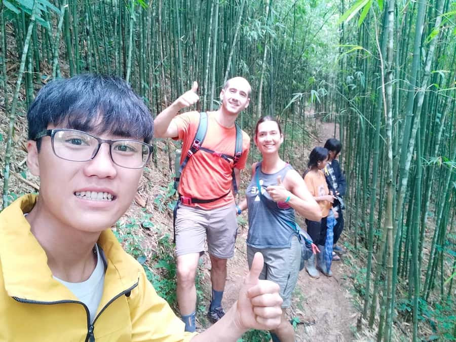 Sapa: Y Linh Ho - Lao Chai, and Ta Van Trekking Day Tour - Lunch and Snacks: Included Food That Feels Part of the Day