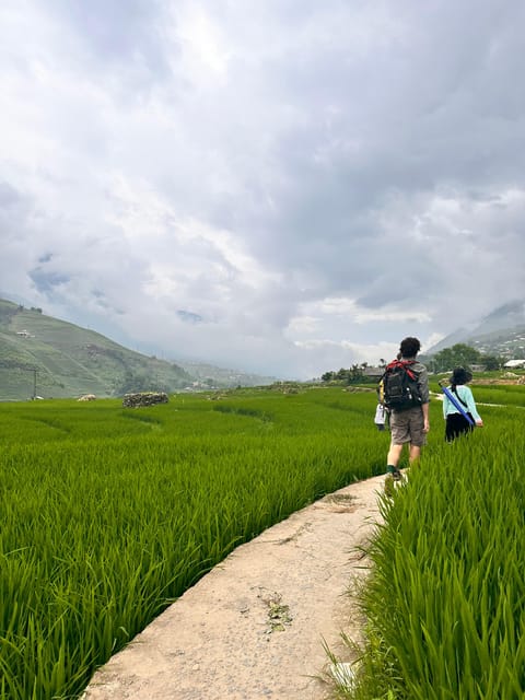 Sapa3D2N TrekkingAdventures,Valleys,Bambooforest,Waterfall - Day 2: Ta Van, Su Pan, Giang Ta Chai waterfalls, and a Red Dao family visit