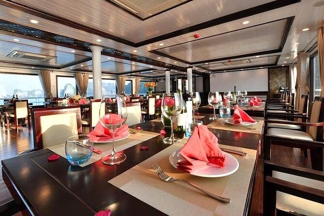 Sapphire Cruise 3 Days Tour into Halong Bay (2 Nights on Boat ) - The Halong + Lan Ha combo: what you gain and what you should expect