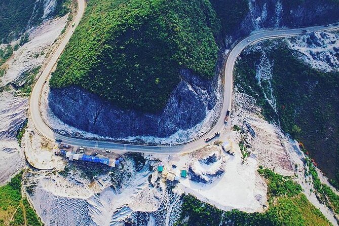 Shared Mai Chau Valley Bus and Hiking Experience - Winding pass to Thung Khe: where the views come with context