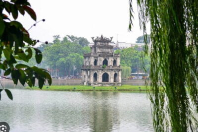 Shore Excursion: Full-day Hanoi City Tour from Halong Port - Ho Chi Minh Mausoleum: a major stop with rules and patience
