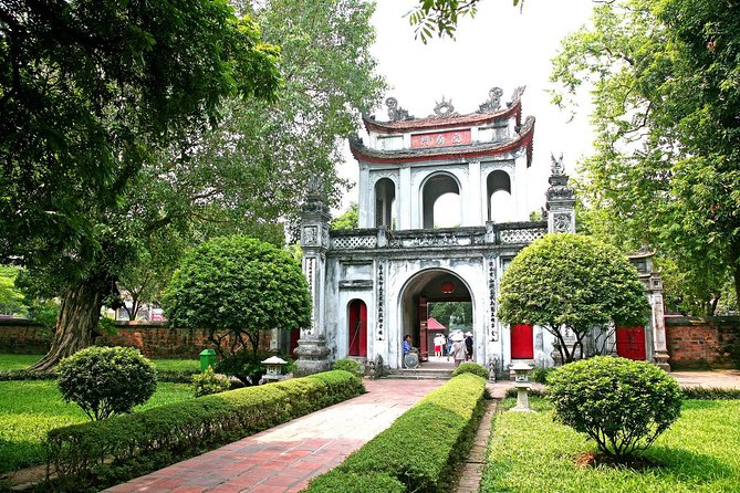 Shore Excursion: The Beauty of Hanoi City from Halong Cruise Port - Hoa Lo Prison Relic: history with an emotional edge