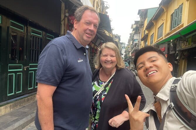 Small-group Hanoi Highlights Weekend Walking Tour - Presidential Palace in 15 minutes: French colonial rule, Vietnamese meaning