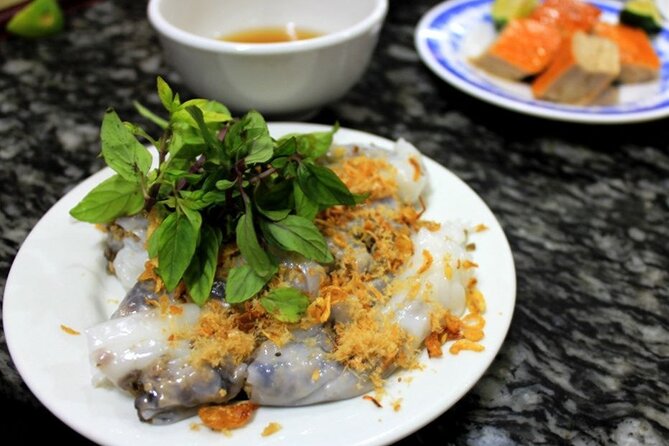 Small Group Hanoi Street Food Walking Tour with Local Guide - What you’ll actually eat (and drink)
