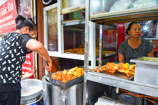 Small-Group Street Food Cyclo Tour of Hanoi Old Quarter - Your Food Stops: What You’ll Taste and How to Order Like a Local