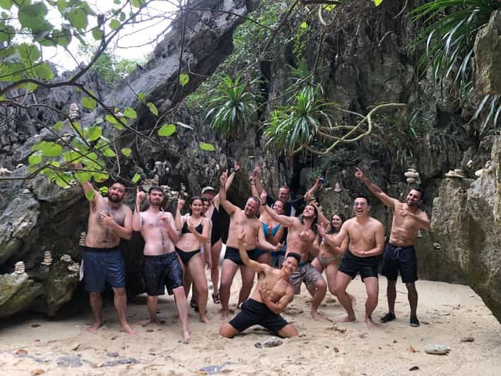 Special day trip from Hanoi to Cat Ba Island & Lan Ha Bay - Hanoi to Cat Ba: the long ride that sets the tone