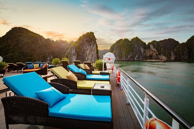 Stellar of The Seas Best Top Vip Cruise Ha Long Bay 2 Day 1 Night - Meals onboard: not just filling, but paced into the day
