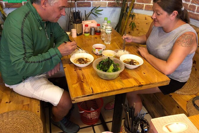 Street Food Tour Hanoi By Walking - Drinks you’ll actually care about: beer, rice wine, and egg coffee