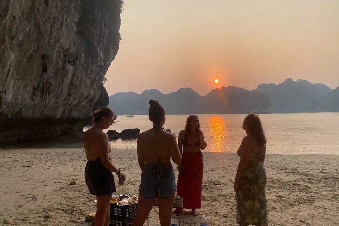 Sunset and Plankton Bioluminescent Night Kayak Lan Ha Bay - Guides and group vibe: why names like Hana, JoJo, and Quinn matter
