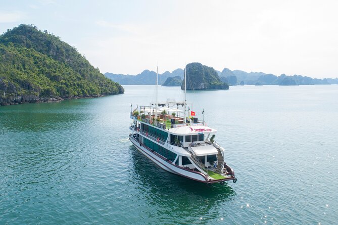 Sweetness Cruise Ha Long Bay: Caves, Kayaking, Swimming & Lunch - Hang Luon Cave: kayaking through a cave tunnel
