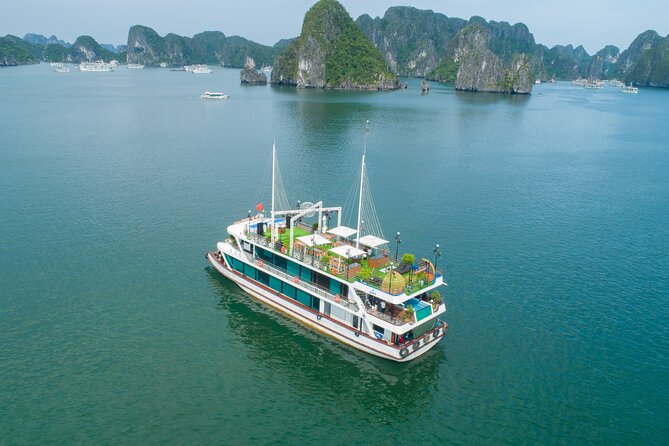 Sweetness Cruise Ha Long Bay: Caves, Kayaking, Swimming & Lunch - Lunch on board: good value, and plan for diets