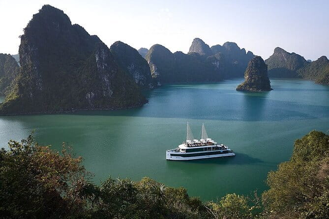 Taliya Day Cruise: Top Luxury Tour in Halong Bay & Lan Ha Bay - Cruising Halong Bay for about three hours: more time to enjoy the formations