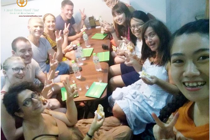 Tasting 8 Different Hanoi Street Foods at Noon Time - Timing, group size, and the best kind of traveler for this