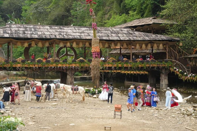 Terraced Trails & Hotel Comfort Sapa Express ( 2D/1N ) - Village life and food: the parts that feel most human