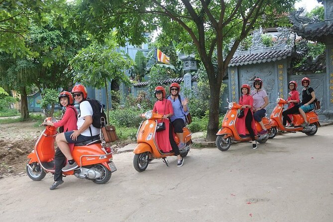 The insider's Hanoi + Train Street 4,5 Hours Female Ao Dai Riders - Duờng Tau (Train Street): what to expect at the famous street-level spot