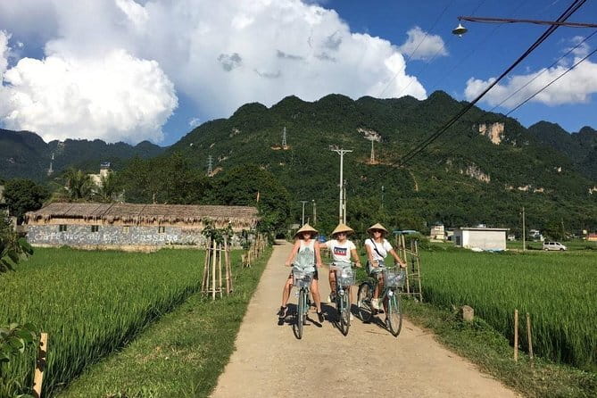 The Insider's Hanoi,Train Street, Countryside Highlight by Vespa - West Lake and Tran Quoc Pagoda: a calm stop before the war relic